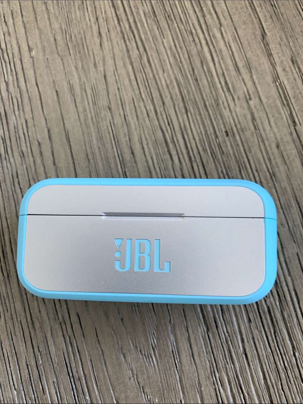JBL Two-Tone Earbud Charging Case - Silver & Light Blue